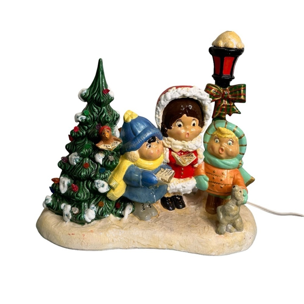 Vintage Hand Painted Ceramic Caroling Children Light Up Christmas Tree Lamp Post